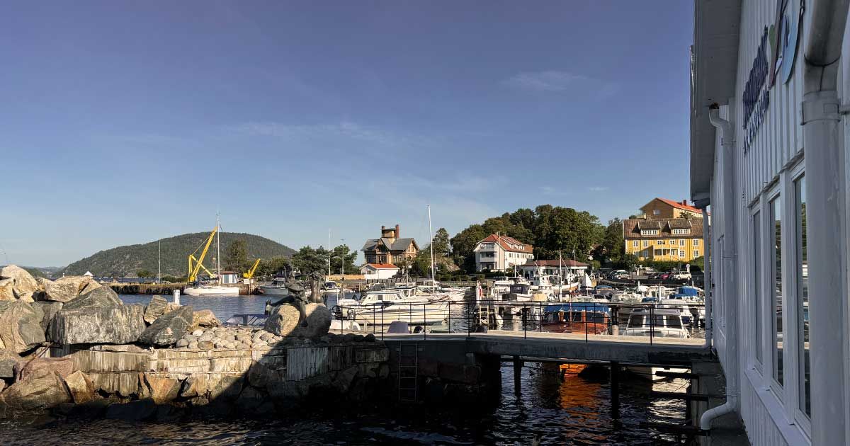 Båthavna i Drøbak, vår nærmeste nabo